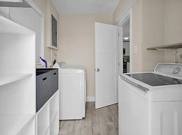 Tropical Oasis With Private Pool Jacuzzi