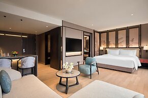 Dusit Le Palais Tu Hoa Hanoi