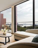 Dusit Le Palais Tu Hoa Hanoi