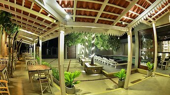 Hiriketiya Beach Resort