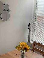 Beautiful 2-bed House in Portsmouth