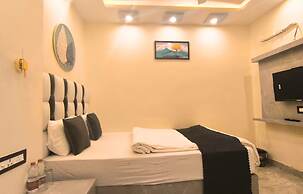 Hotel Devvanshi Vila