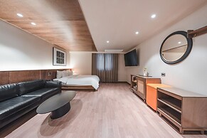 Coolstay Hotel