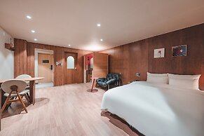 Coolstay Hotel