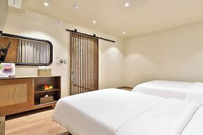 Coolstay Hotel