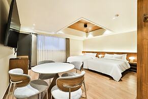 Coolstay Hotel