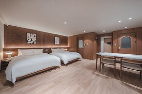 Coolstay Hotel