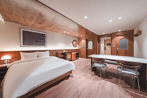 Coolstay Hotel