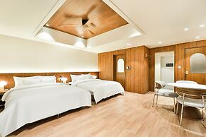 Coolstay Hotel
