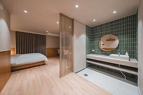 Coolstay Hotel