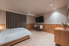 Coolstay Hotel