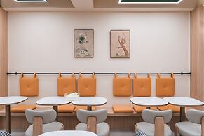 Coolstay Hotel