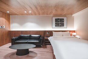 Coolstay Hotel