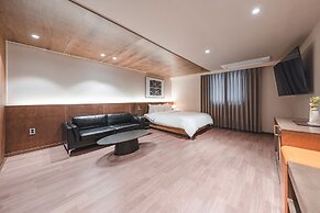 Coolstay Hotel