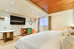 Coolstay Hotel