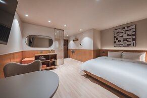 Coolstay Hotel