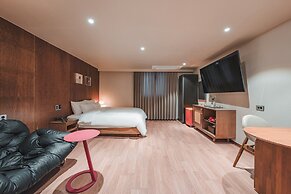 Coolstay Hotel