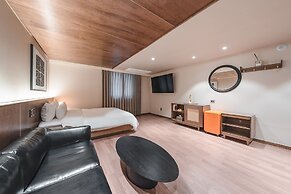 Coolstay Hotel