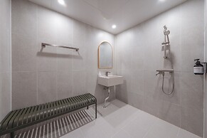 Coolstay Hotel