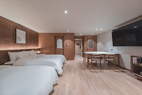 Coolstay Hotel