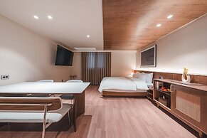 Coolstay Hotel