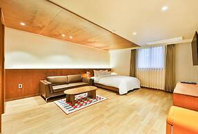 Coolstay Hotel