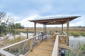 Dock & Fire Pit: Waterfront Midway Retreat!