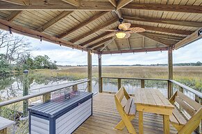 Dock & Fire Pit: Waterfront Midway Retreat!
