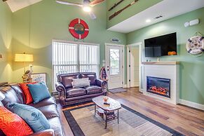 Dock & Fire Pit: Waterfront Midway Retreat!