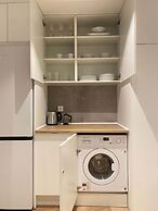 w Majestic 2BR at Palacio Real