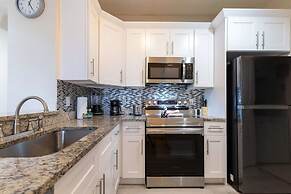 Dreamy Apartment Just 15 Minutes From Disney