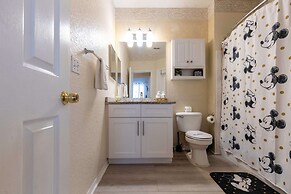 Dreamy Apartment Just 15 Minutes From Disney