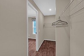 Lakeside Retreat W/ Beach Access & Kayaks 3 Bedroom Home