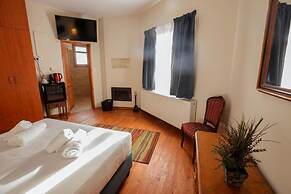 AURORA-INN