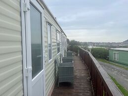 2 Bed Caravan With Aberystwyth Town Viev