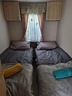 2 Bed Caravan With Aberystwyth Town Viev