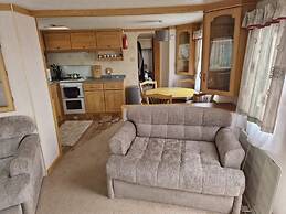 2 Bed Caravan With Aberystwyth Town Viev