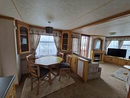 2 Bed Caravan With Aberystwyth Town Viev