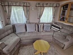 2 Bed Caravan With Aberystwyth Town Viev