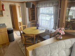 2 Bed Caravan With Aberystwyth Town Viev