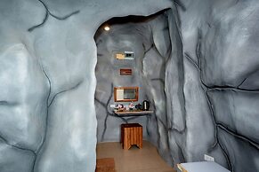 19 Degrees Resort