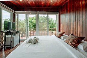 19 Degrees Resort