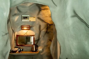 19 Degrees Resort