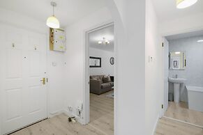 Charming 2 Bed 1Bath Apt -Transom Square