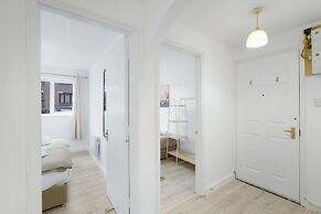 Charming 2 Bed 1Bath Apt -Transom Square