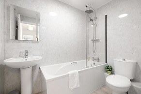 Charming 2 Bed 1Bath Apt -Transom Square