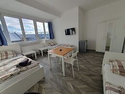 Akdeniz Pension