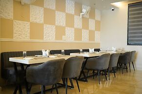 Hotel Galaxy N Sri Ganganagar