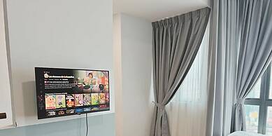 The Colony Luxe KLCC View Sky Pool