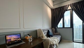 The Colony Luxe KLCC View Sky Pool